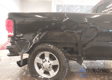 2015 Chevrolet Silverado 2500Hd High Country from USA, damaged, VIN 1GC1KXE85FF580423